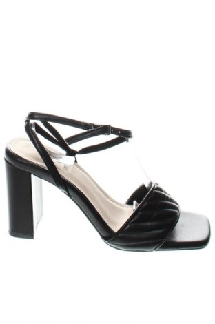 Sandalen S.Oliver, Größe 38, Farbe Schwarz, Preis 49,99 €