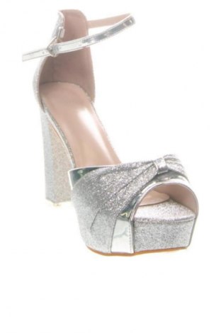 Sandalen Unbranded, Größe 41, Farbe Silber, Preis 42,99 €