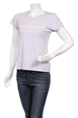 Damen T-Shirt Calvin Klein Jeans, Größe XS, Farbe Lila, Baumwolle, Preis 34,61 €