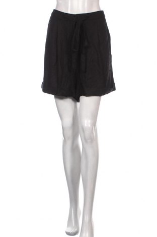 Γυναικείο κοντό παντελόνι Guido Maria Kretschmer for About You, Μέγεθος M, Χρώμα Μαύρο, 85% βισκόζη, 15% λινό, Τιμή 20,36 €