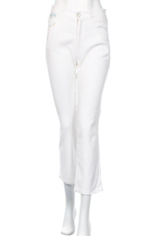 Дамски панталон Momoni, Размер M, Цвят Екрю, Цена 28,75 лв.