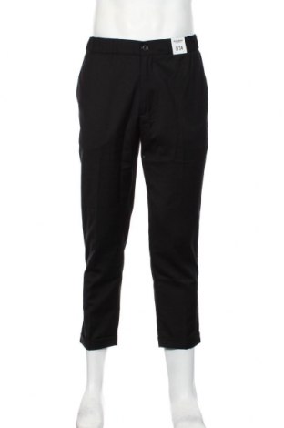 Pánské kalhoty  Pull&Bear, Velikost L, Barva Černá, 82% polyester, 18% viskóza, Cena  135,00 Kč