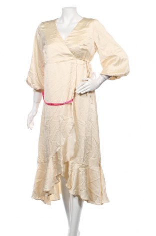 Φόρεμα Liquorish, Μέγεθος S, Χρώμα Εκρού, Τιμή 26,88 €