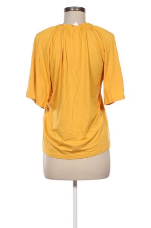 Γυναικεία μπλούζα In Wear, Μέγεθος XS, Χρώμα Κίτρινο, Τιμή 4,73 €