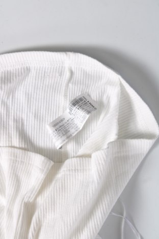 Дамска блуза Pull&Bear, Размер L, Цвят Бял, Цена 5,27 лв.