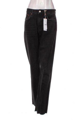 Дамски дънки Perfect Jeans By Gina Tricot, Размер M, Цвят Сив, Цена 14,28 лв.