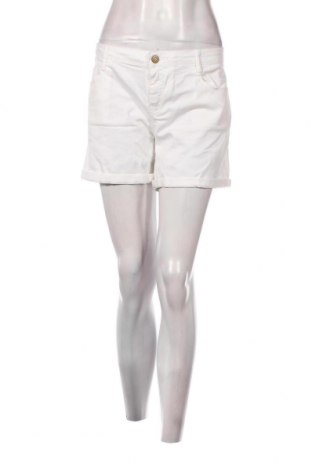 Дамски къс панталон Le Temps Des Cerises, Размер XL, Цвят Бял, Цена 72,00 лв.