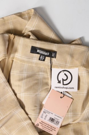 Γυναικείο κοντό παντελόνι Missguided, Μέγεθος XL, Χρώμα  Μπέζ, Τιμή 4,95 €