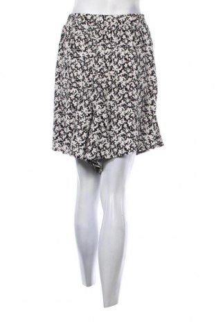 Дамски къс панталон New Look, Размер XXL, Цвят Многоцветен, Цена 31,00 лв.