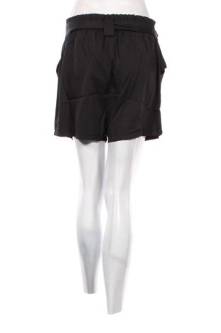 Дамски къс панталон Qed London, Размер M, Цвят Черен, Цена 72,00 лв.