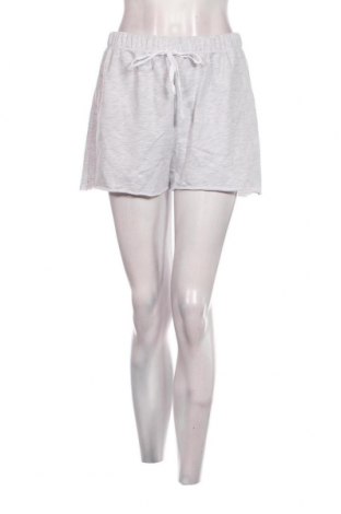 Дамски къс панталон Trendyol, Размер XL, Цвят Сив, Цена 6,00 лв.