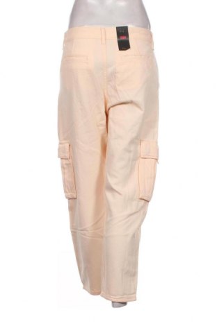 Pantaloni de femei Levi's, Mărime M, Culoare Ecru, Preț 148,88 Lei