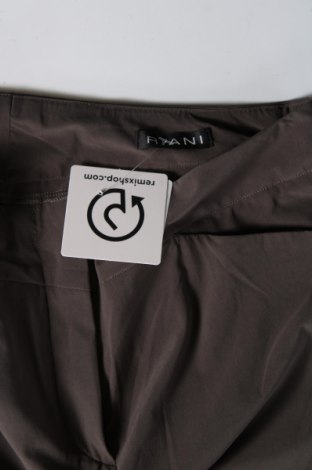 Дамски панталон Riani, Размер M, Цвят Зелен, Цена 19,04 лв.