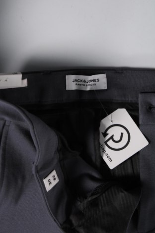 Pánske nohavice  Jack & Jones, Veľkosť M, Farba Sivá, Cena  42,27 €