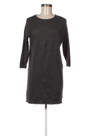 Kleid Vero Moda, Größe S, Farbe Grau, Preis 2,23 €