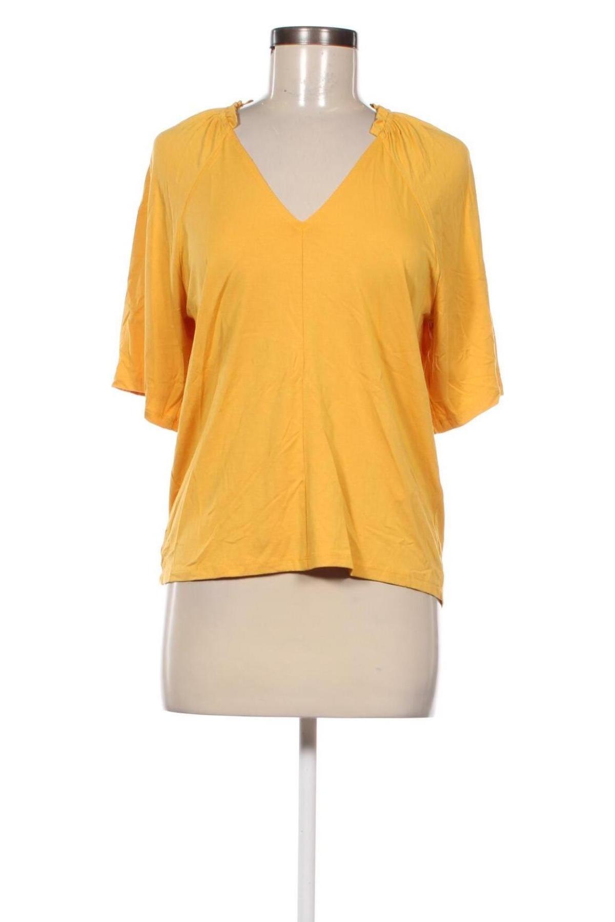 Дамска блуза In Wear, Размер XS, Цвят Жълт, Цена 8,16 лв.