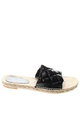 Papuci Jeffrey Campbell, Mărime 40, Culoare Negru, Preț 243,99 Lei