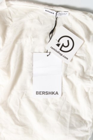 Дамска блуза Bershka, Размер XS, Цвят Бял, Цена 31,29 лв.