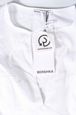 Дамска блуза Bershka, Размер M, Цвят Бял, Цена 11,99 лв.