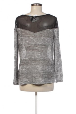 Damen Shirt H&M Divided, Größe M, Farbe Grau, Preis € 4,99