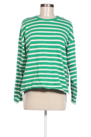 Damen Shirt Pull&Bear, Größe M, Farbe Grün, Preis € 4,99