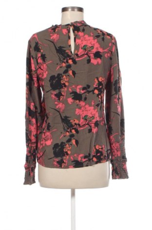 Damen Shirt Saint Tropez, Größe S, Farbe Mehrfarbig, Preis 10,99 €