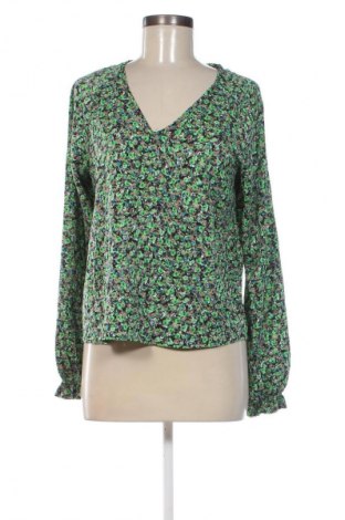 Damen Shirt Vero Moda, Größe S, Farbe Mehrfarbig, Preis 4,99 €