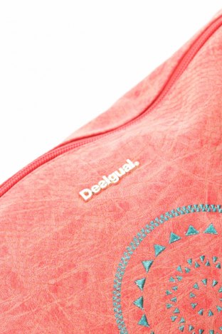 Дамска чанта Desigual, Цвят Червен, Цена 68,29 лв.