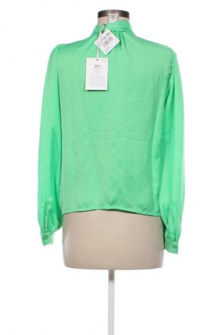 Damenbluse Y.A.S, Größe XS, Farbe Grün, Preis 30,99 €