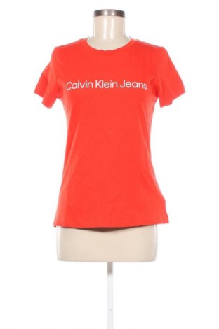 Tricou de femei Calvin Klein Jeans, Mărime M, Culoare Roșu, Preț 162,99 Lei