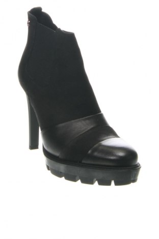 Botine de damă Carinii, Mărime 39, Culoare Negru, Preț 147,99 Lei