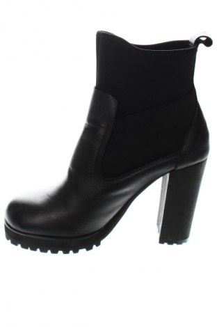 Botine de damă Daniele Gilardo, Mărime 39, Culoare Negru, Preț 71,99 Lei