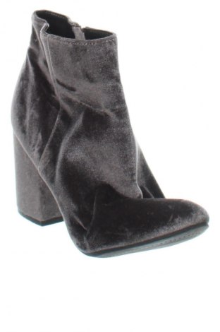 Botine de damă New Look, Mărime 38, Culoare Gri, Preț 110,99 Lei