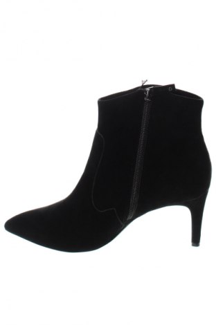 Botine de damă S.Oliver Black Label, Mărime 38, Culoare Negru, Preț 436,99 Lei