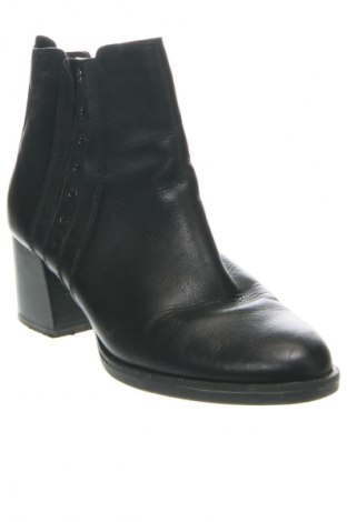 Botine de damă Tamaris, Mărime 41, Culoare Negru, Preț 179,54 Lei