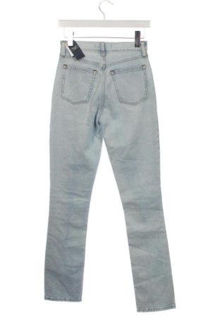 Blugi de femei Abercrombie & Fitch, Mărime XXS, Culoare Albastru, Preț 141,99 Lei