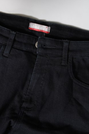 Γυναικείο Τζίν Ascari Jeans, Μέγεθος M, Χρώμα Μπλέ, Τιμή 6,99 €