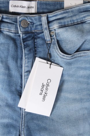 Dámske džínsy  Calvin Klein Jeans, Veľkosť S, Farba Modrá, Cena  80,75 €