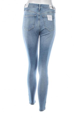 Dámske džínsy  Calvin Klein Jeans, Veľkosť S, Farba Modrá, Cena  80,75 €