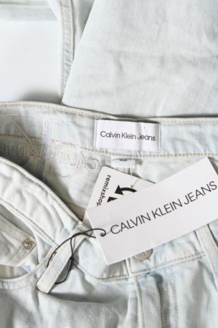 Дамски дънки Calvin Klein Jeans, Размер M, Цвят Син, Цена 156,29 лв.