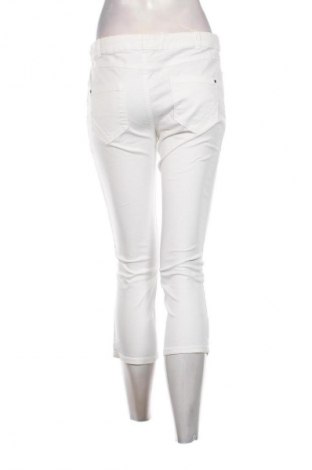 Damen Jeans Camaieu, Größe M, Farbe Weiß, Preis 8,49 €