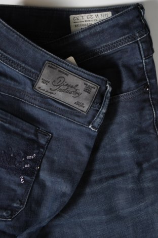 Damskie jeansy Diesel, Rozmiar S, Kolor Niebieski, Cena 329,99 zł