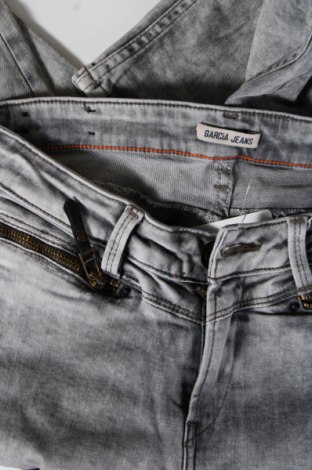 Дамски дънки Garcia Jeans, Размер S, Цвят Сив, Цена 14,99 лв.