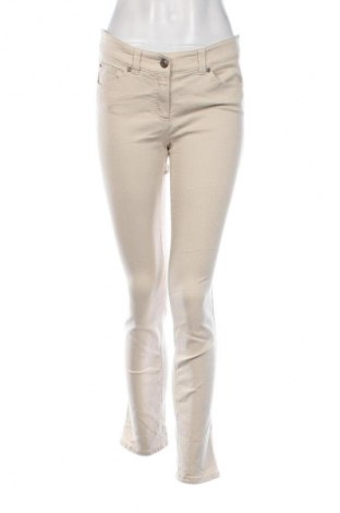 Damen Jeans Gerry Weber, Größe M, Farbe Beige, Preis 31,99 €