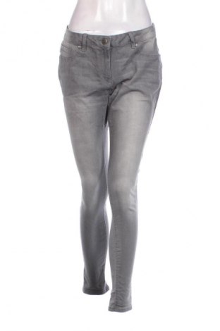 Damen Jeans Gina, Größe M, Farbe Grau, Preis 7,99 €