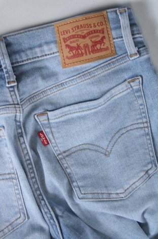 Damskie jeansy Levi's, Rozmiar S, Kolor Niebieski, Cena 183,99 zł