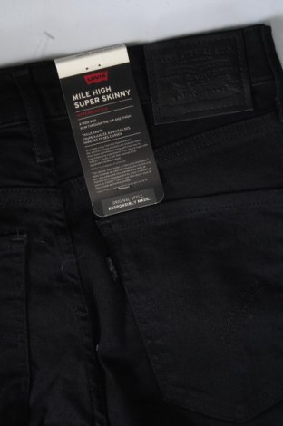 Damskie jeansy Levi's, Rozmiar S, Kolor Czarny, Cena 330,99 zł