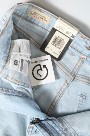 Γυναικείο Τζίν Levi's, Μέγεθος M, Χρώμα Μπλέ, Τιμή 35,99 €