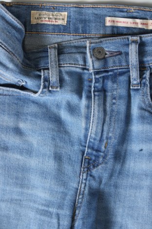 Γυναικείο Τζίν Levi's, Μέγεθος XS, Χρώμα Μπλέ, Τιμή 26,99 €