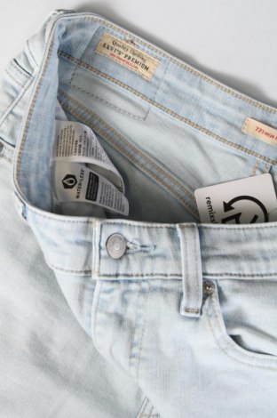 Γυναικείο Τζίν Levi's, Μέγεθος M, Χρώμα Μπλέ, Τιμή 48,99 €